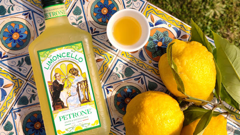 Limoncello: come si beve? Un sorso di sole, mille modi per gustarlo